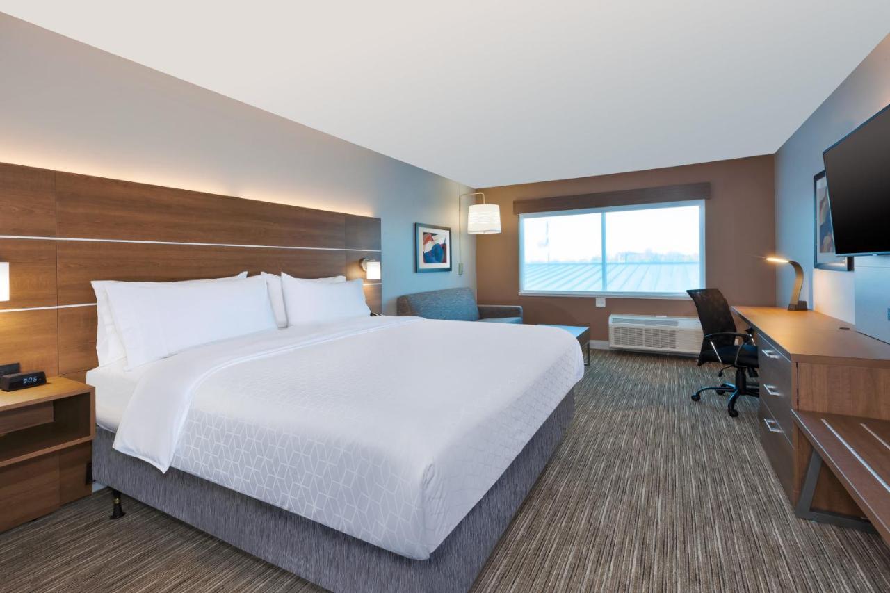 Holiday Inn Express & Suites - Cedar Springs - Grand Rapids N By Ihg מראה חיצוני תמונה